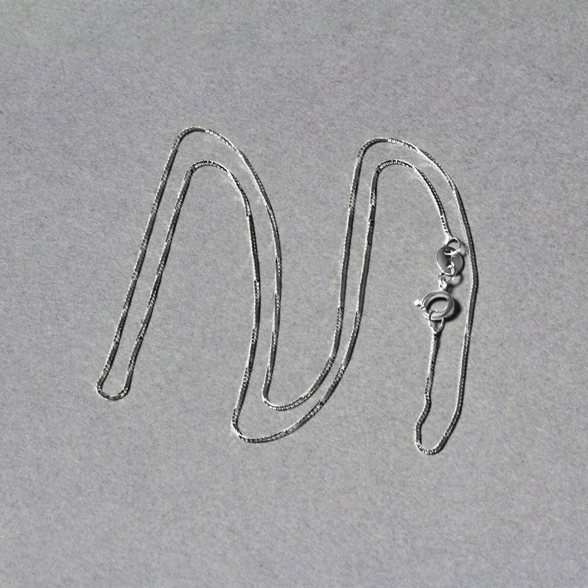 10k White Gold Classic Box Chain 0.6mm - LinkagejewelrydesignLinkagejewelrydesign