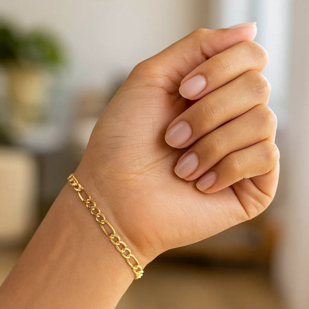 10k Yellow Gold Lite Figaro Bracelet (4.70 mm) - LinkagejewelrydesignLinkagejewelrydesign