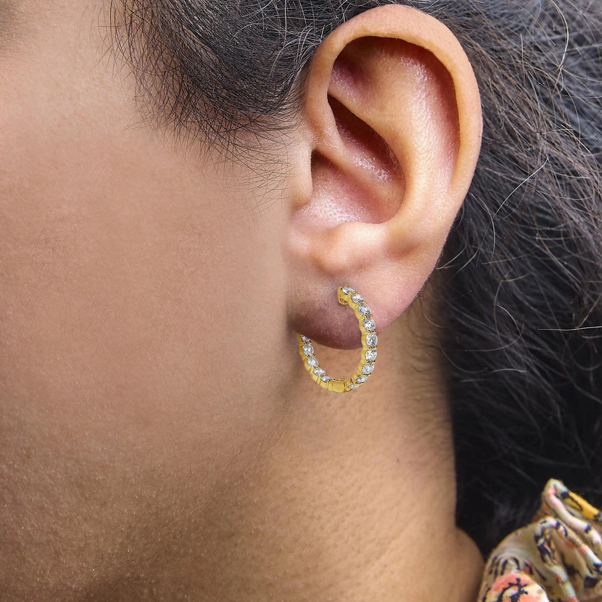 14K Gold Shared Prong Set Diamond Inside Out Hoop Earrings (G - H Color, I1 - I2 Clarity) - LinkagejewelrydesignLinkagejewelrydesign