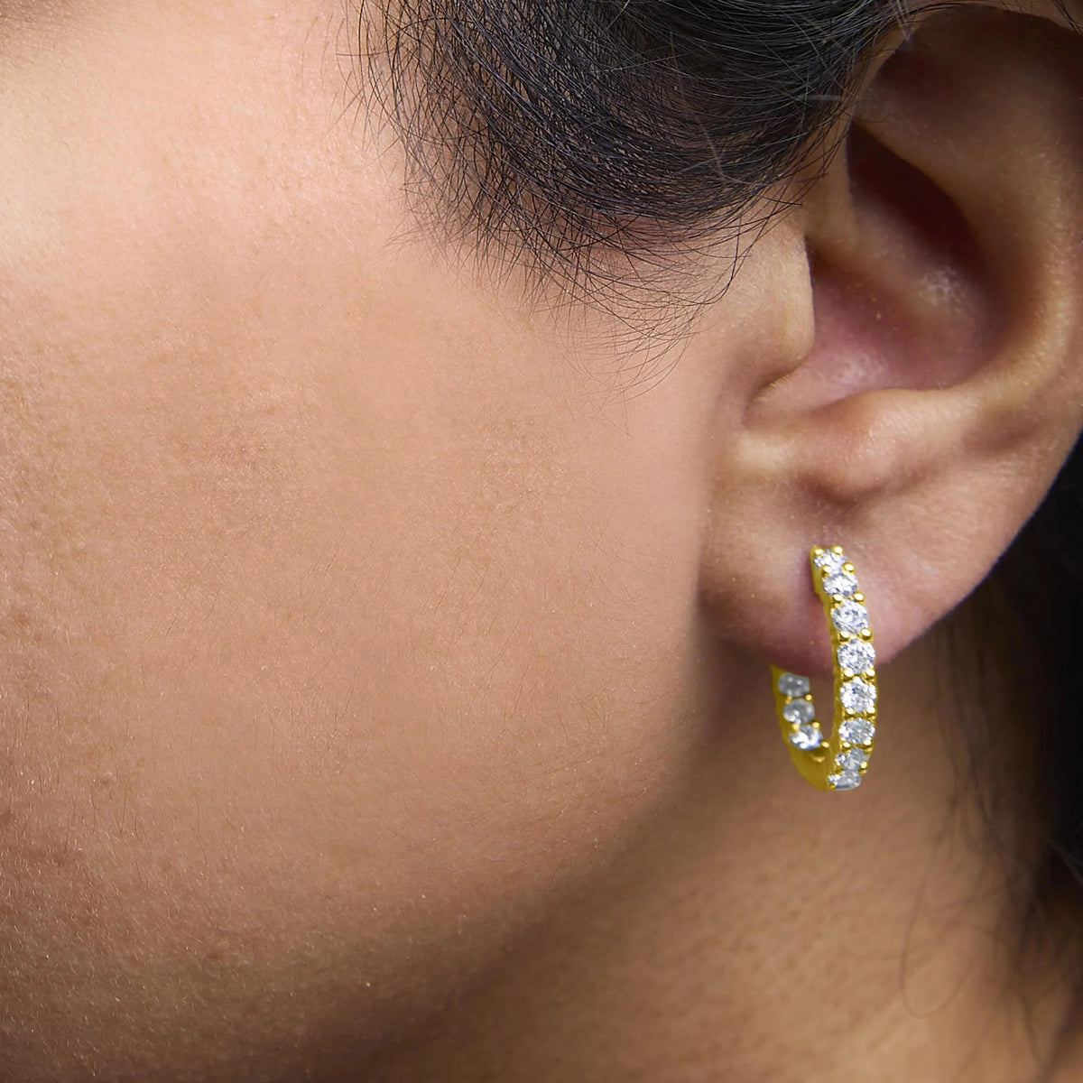 14K Gold Shared Prong Set Diamond Inside Out Hoop Earrings (G - H Color, I1 - I2 Clarity) - LinkagejewelrydesignLinkagejewelrydesign