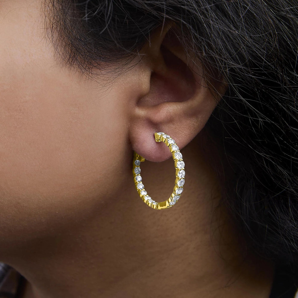 14K Gold Shared Prong Set Diamond Inside Out Hoop Earrings (G - H Color, I1 - I2 Clarity) - LinkagejewelrydesignLinkagejewelrydesign