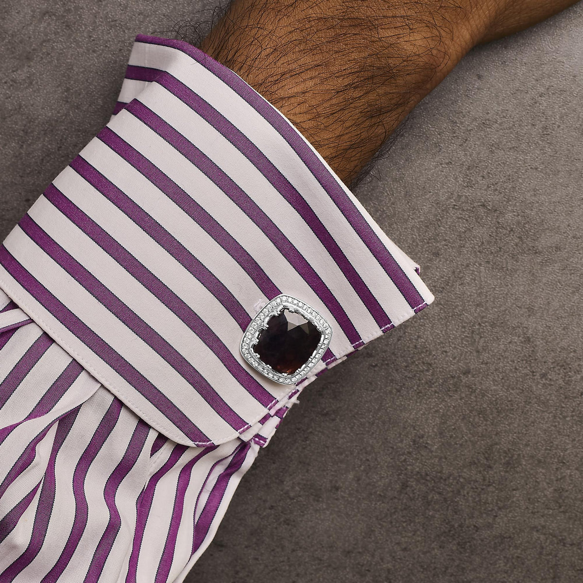 14K White Gold 15x15 Dark Purple Sapphire and 4/5 Cttw Diamond Halo Cufflinks (F - G Color, VS1 - VS2 Clarity) - LinkagejewelrydesignLinkagejewelrydesign