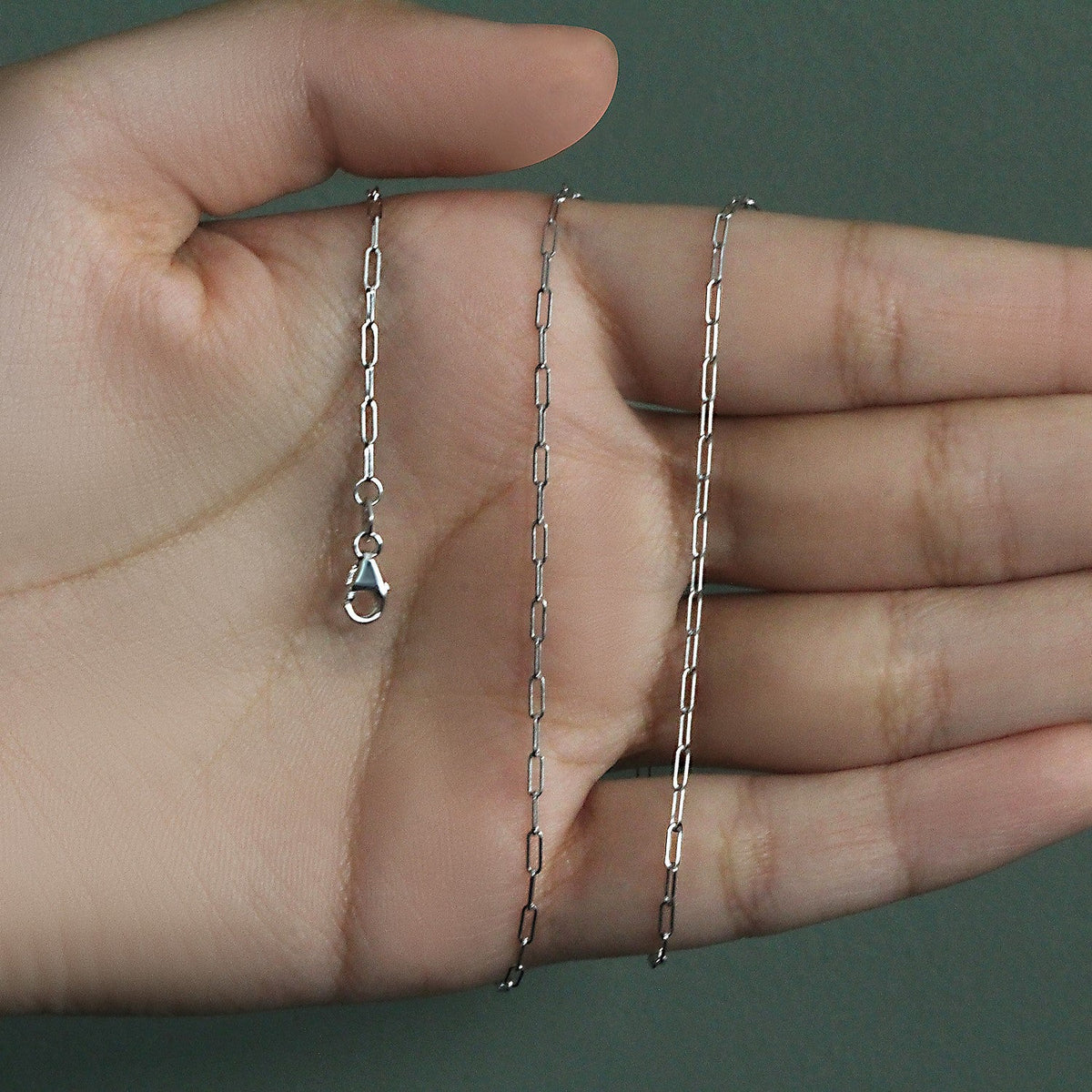 14K White Gold Fine Paperclip Chain (1.50 mm) - LinkagejewelrydesignLinkagejewelrydesign