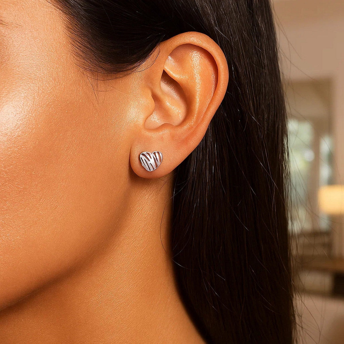 14K White Gold High Polish Scribble Heart Stud Earrings - LinkagejewelrydesignLinkagejewelrydesign