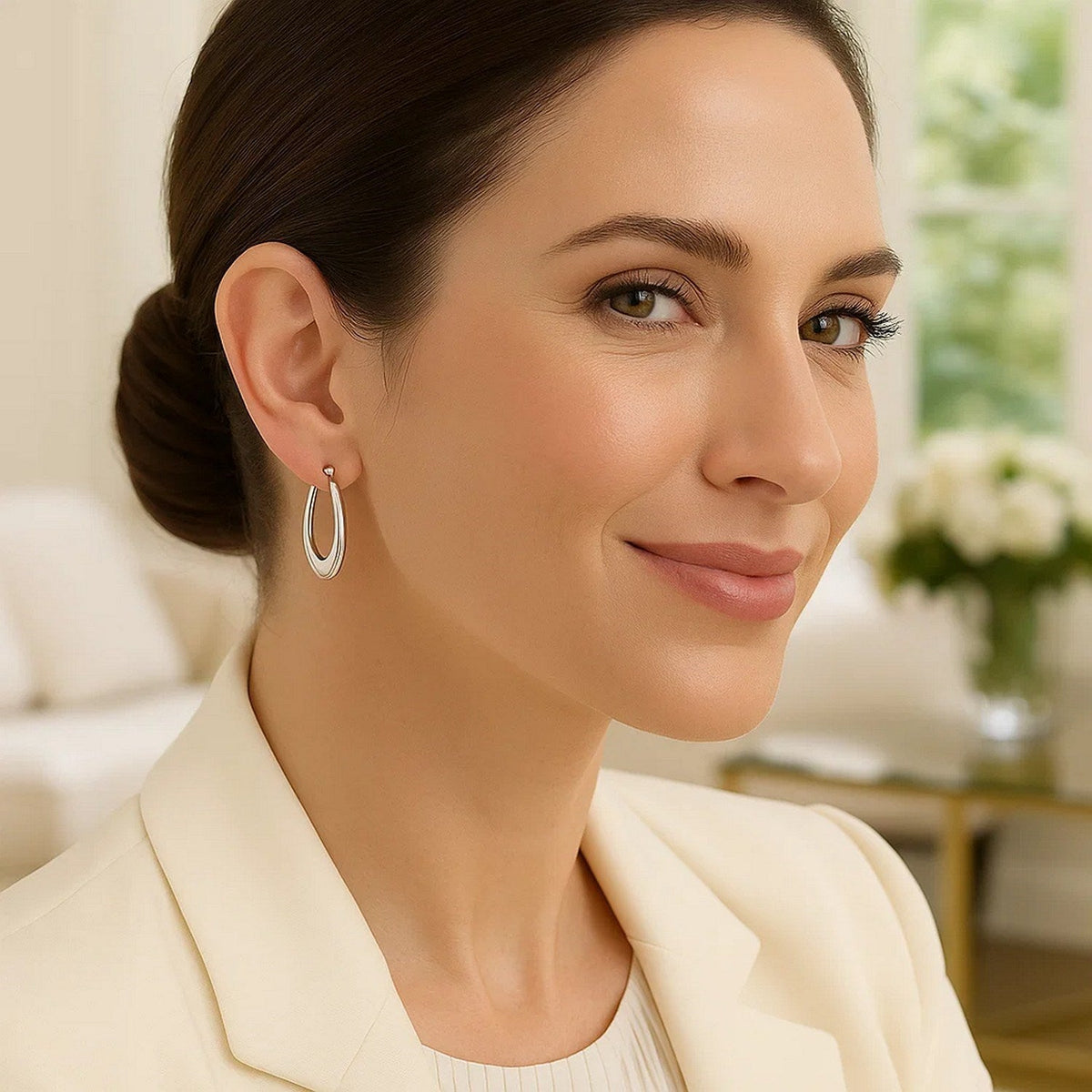 14k White Gold Polished Graduated Oval Hoop Earrings - LinkagejewelrydesignLinkagejewelrydesign