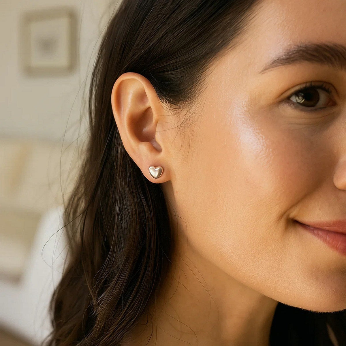 14k White Gold Puffed Heart Shape Shiny Earrings - LinkagejewelrydesignLinkagejewelrydesign