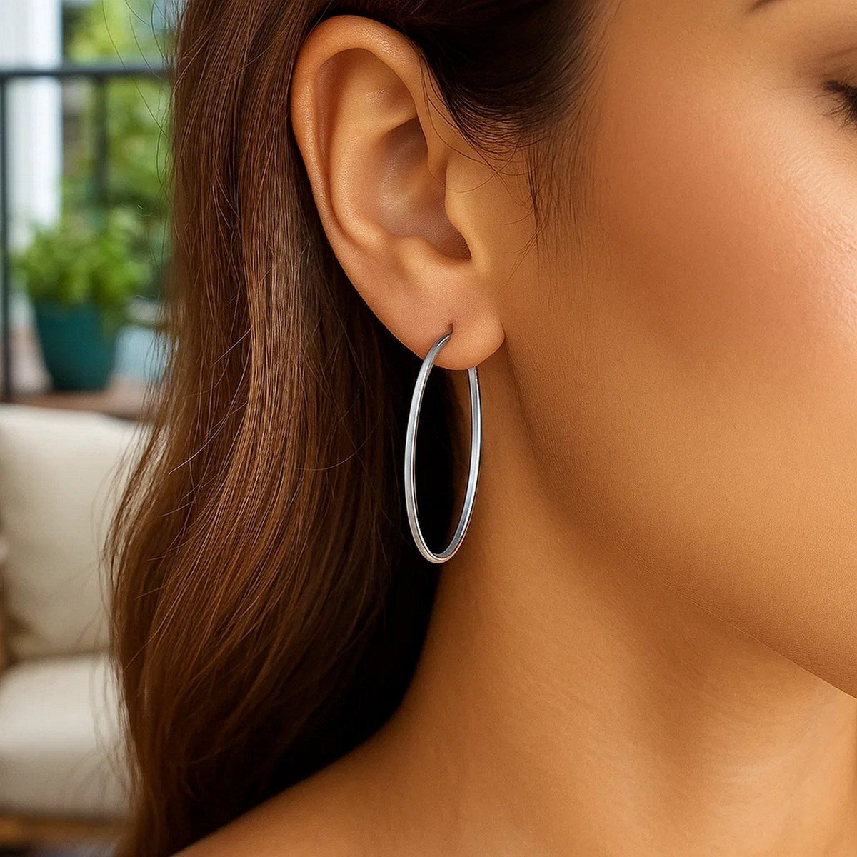 14k White Gold Slim Oval Shape Hoop Earrings - LinkagejewelrydesignLinkagejewelrydesign