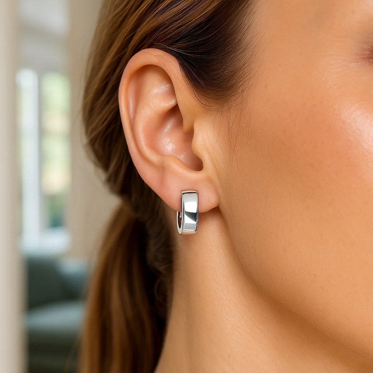 14k White Gold Snuggable Hoop Earrings - LinkagejewelrydesignLinkagejewelrydesign