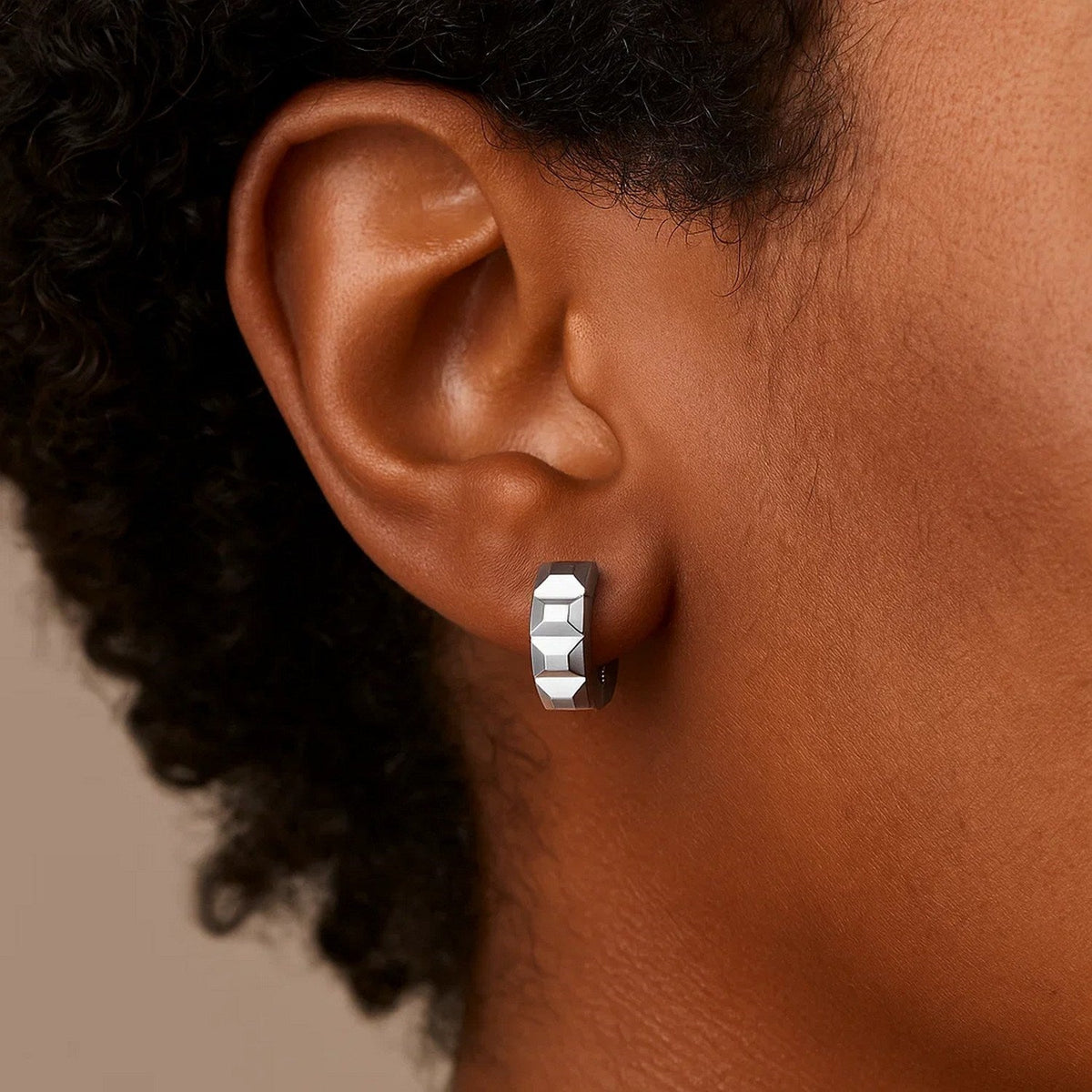 14K White Gold Square Motif Faceted Huggie Earrings - LinkagejewelrydesignLinkagejewelrydesign