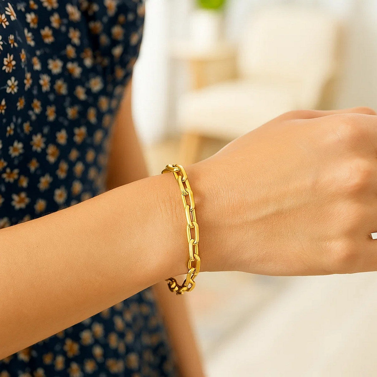 14k Yellow Gold 7 1/2 inch Paperclip Chain Bracelet with Three Diamond Links - LinkagejewelrydesignLinkagejewelrydesign