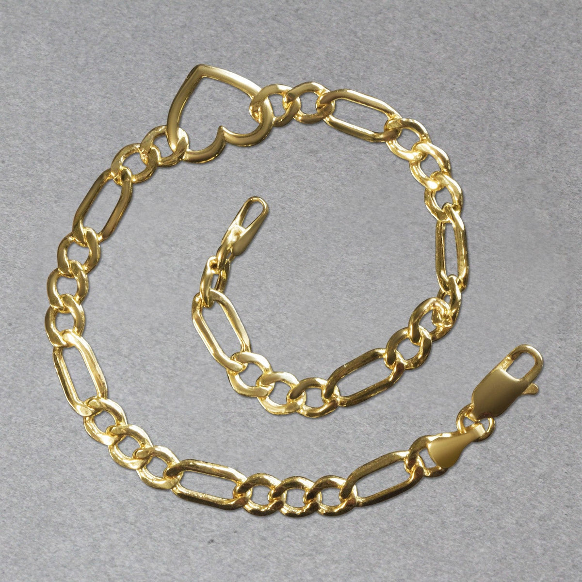 14k Yellow Gold 7 inch Figaro Chain Bracelet with Heart (4.50 mm) - LinkagejewelrydesignLinkagejewelrydesign
