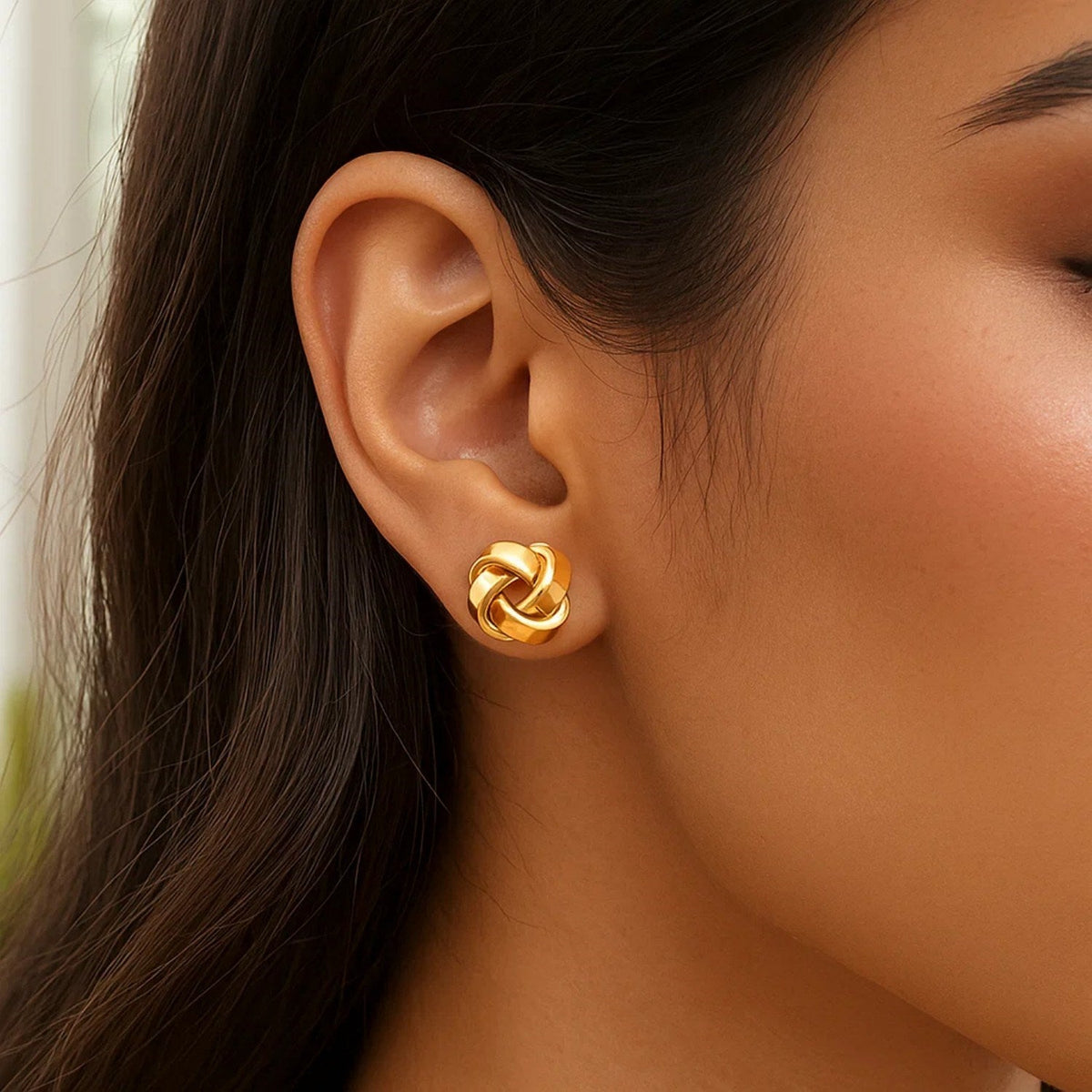 14k Yellow Gold Classic Love Knot Stud Earrings - LinkagejewelrydesignLinkagejewelrydesign