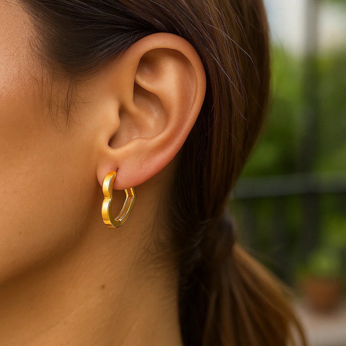 14k Yellow Gold Heart Huggie Hoops - LinkagejewelrydesignLinkagejewelrydesign