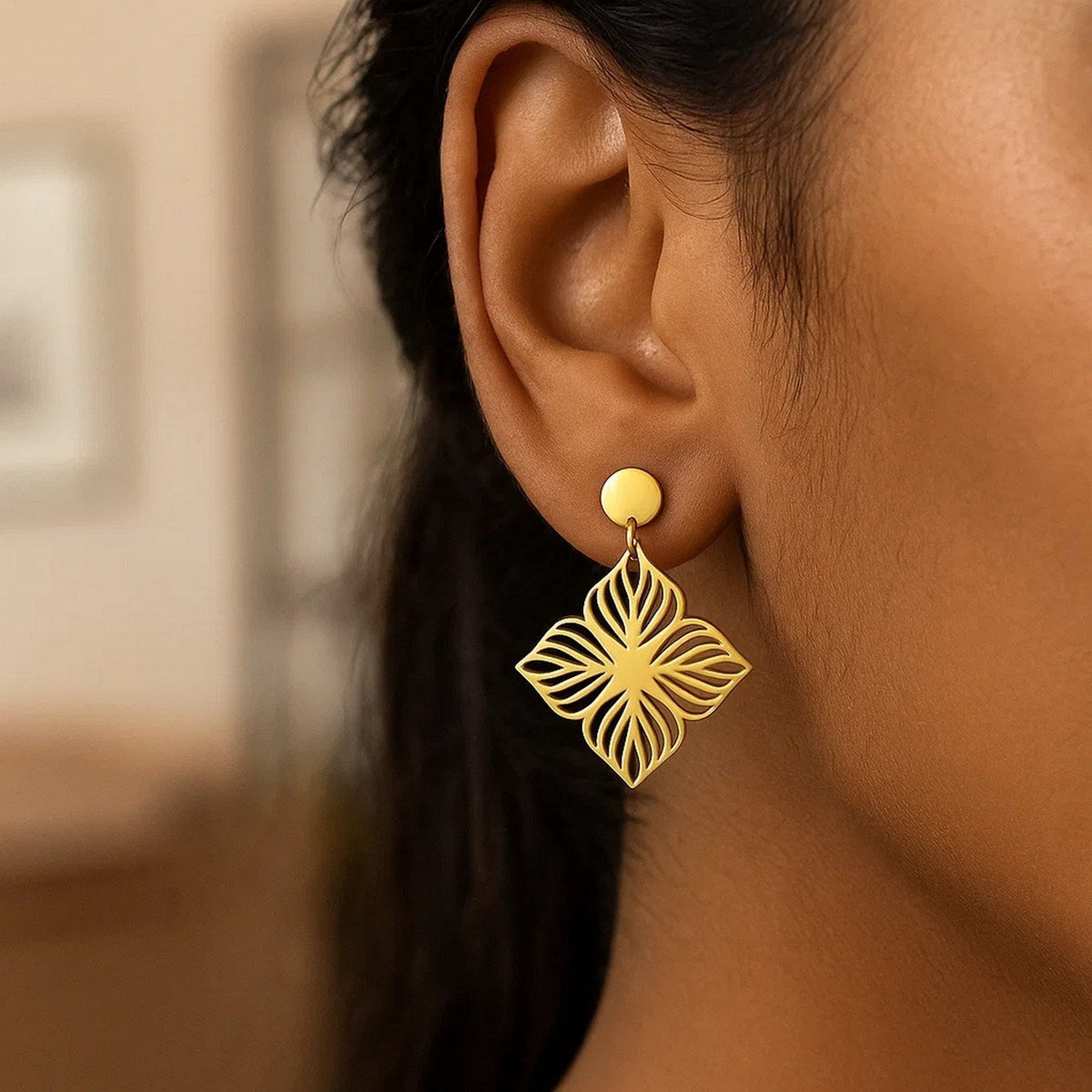14K Yellow Gold High Polish Flower Cutout Earrings - LinkagejewelrydesignLinkagejewelrydesign