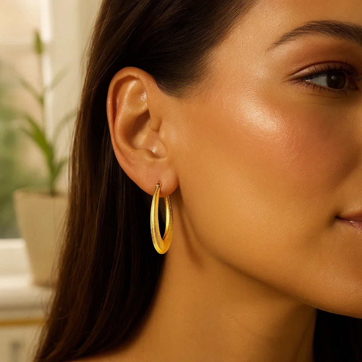14k Yellow Gold Hoop Earrings in a Graduated Texture Style - LinkagejewelrydesignLinkagejewelrydesign