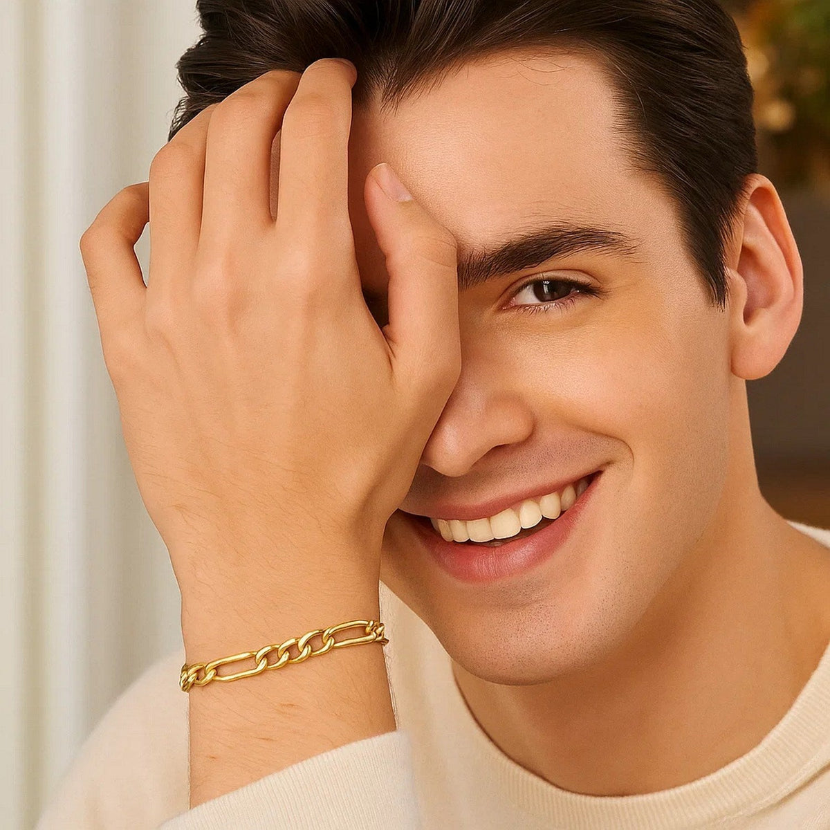 14k Yellow Gold Lite Figaro Bracelet (6.60 mm) - LinkagejewelrydesignLinkagejewelrydesign