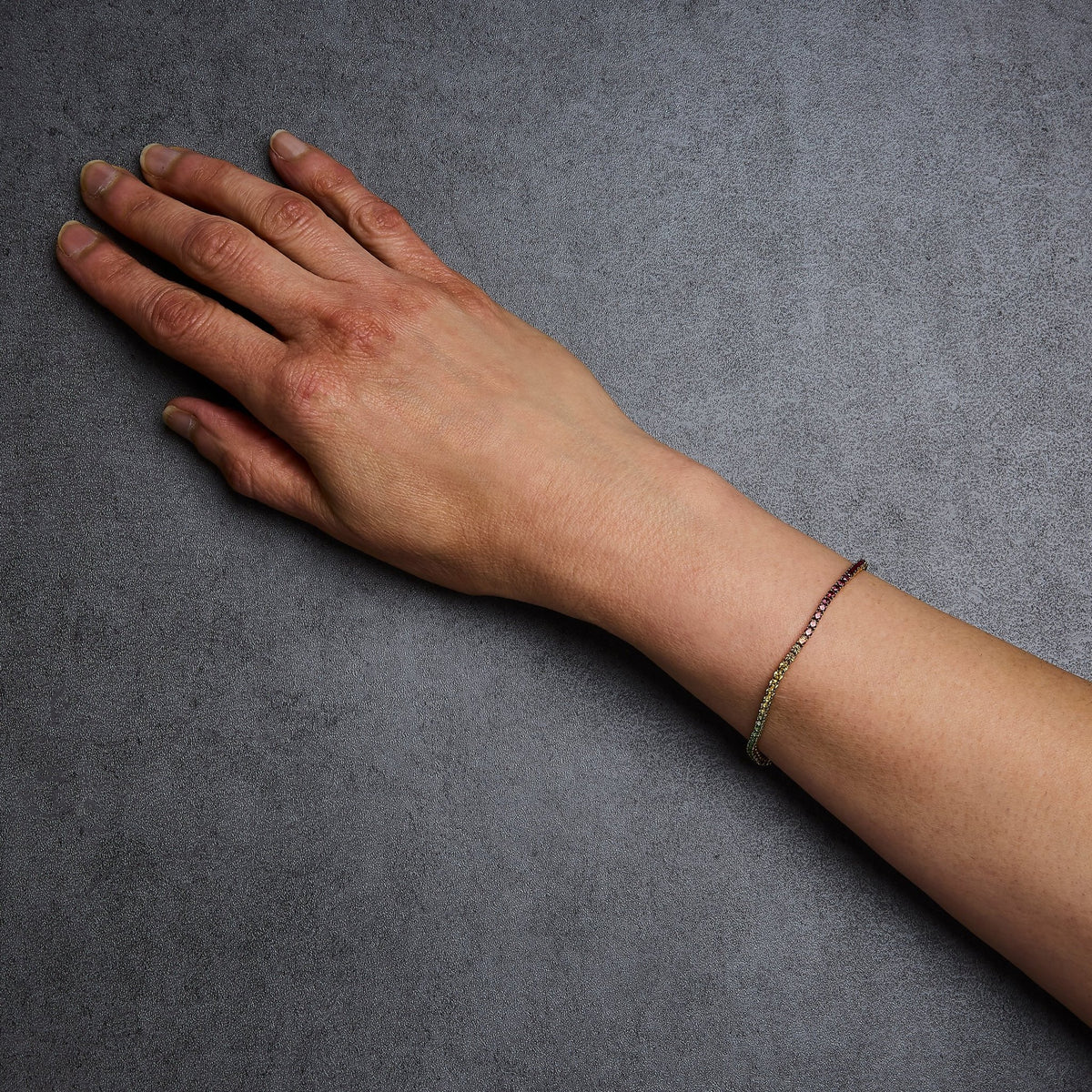 14K Yellow Gold Natural Rainbow Gemstone Sapphire and Tsavorite Tennis Bracelet - 7" Inches - LinkagejewelrydesignLinkagejewelrydesign