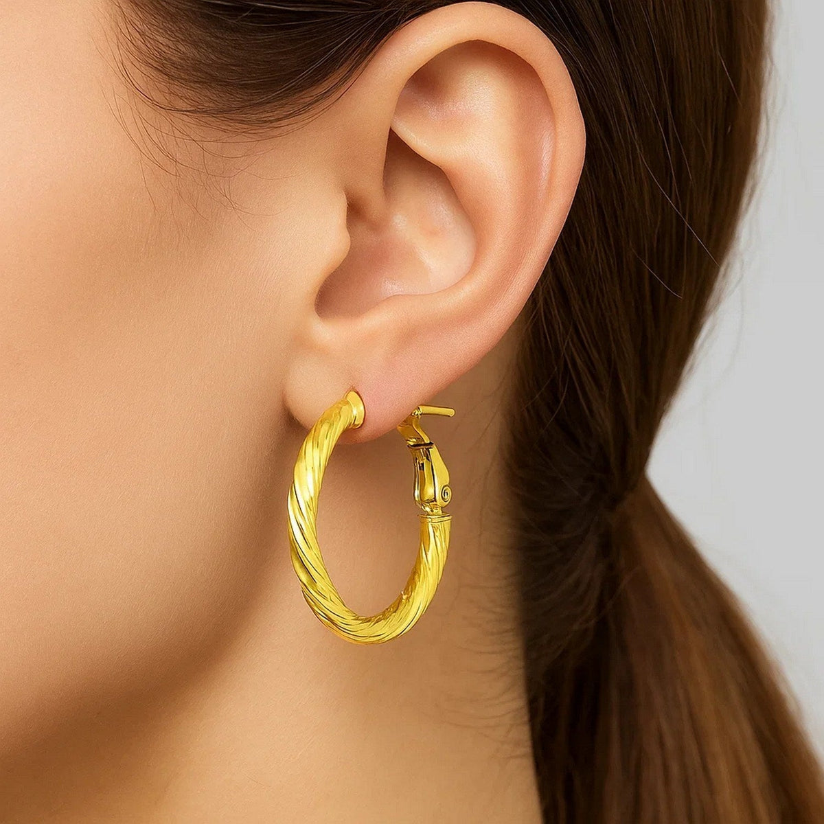 14k Yellow Gold Petite Twisted Round Hoop Earrings - LinkagejewelrydesignLinkagejewelrydesign