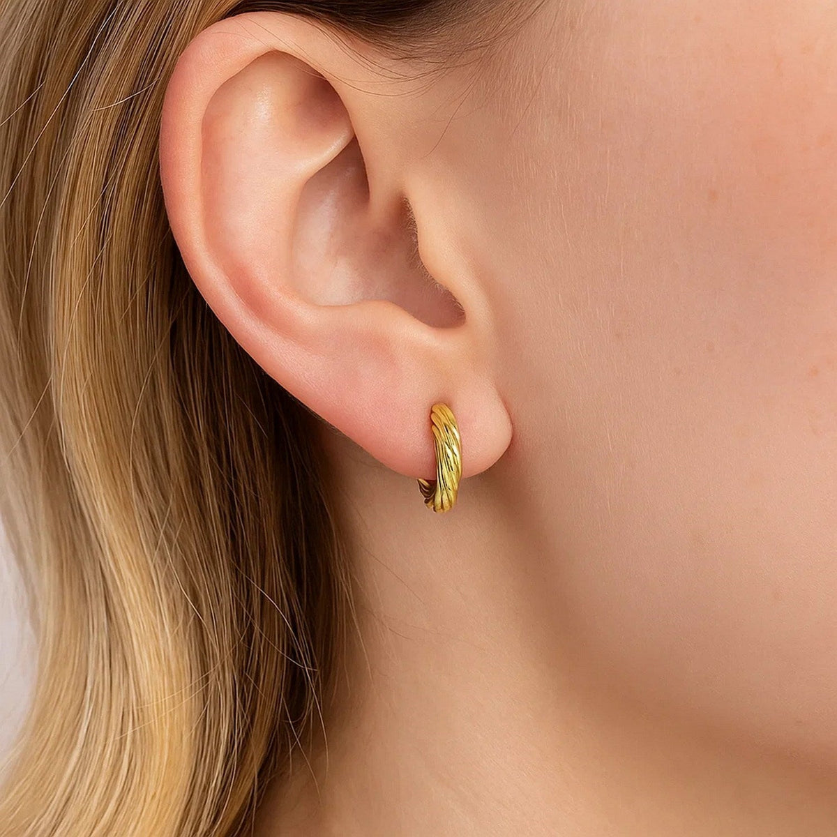 14k Yellow Gold Petite Twisted Round Hoop Earrings - LinkagejewelrydesignLinkagejewelrydesign