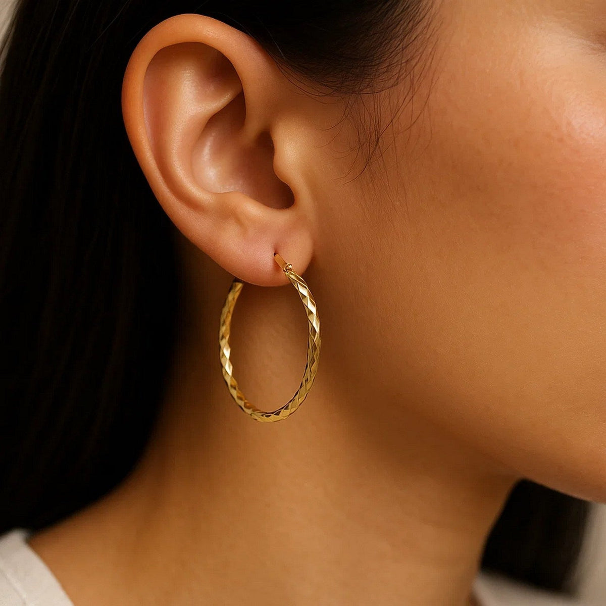 14k Yellow Gold Slender Hoop Earring with Diamond - Cut Finish (25mm Diameter) - LinkagejewelrydesignLinkagejewelrydesign