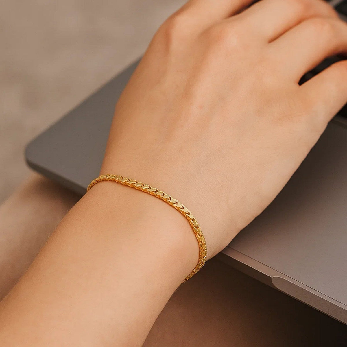 14k Yellow Gold Solid Diamond Cut Round Franco Bracelet (2.20 mm) - LinkagejewelrydesignLinkagejewelrydesign