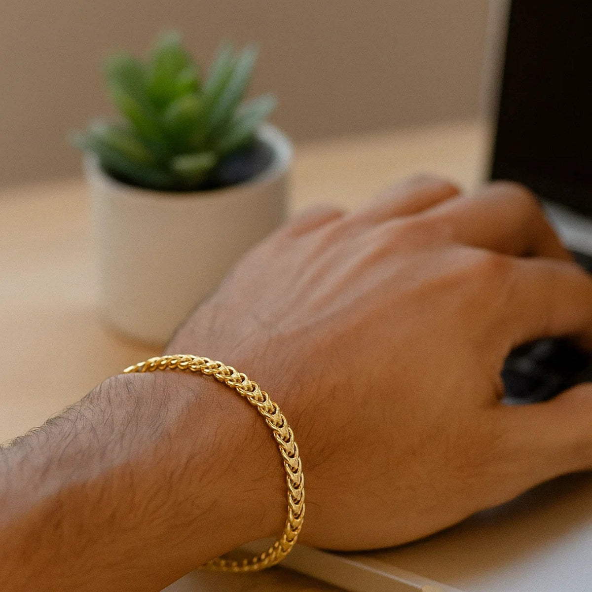 14k Yellow Gold Square Franco Bracelet (4.40 mm) - LinkagejewelrydesignLinkagejewelrydesign