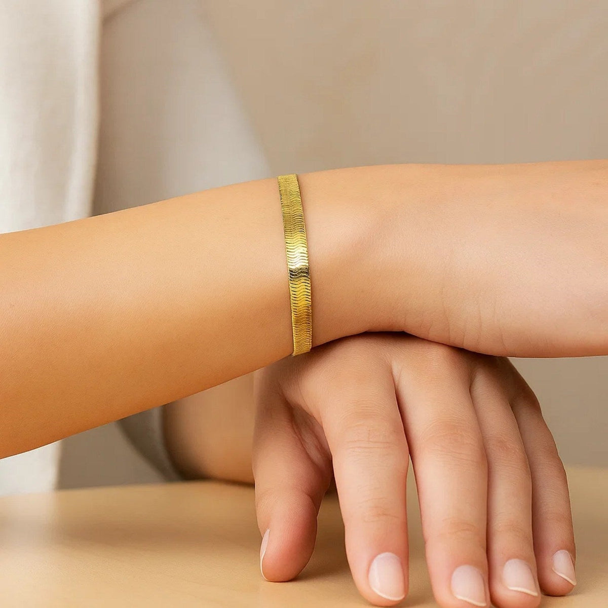 14k Yellow Gold Super Flex Herringbone Bracelet (4.60 mm) - LinkagejewelrydesignLinkagejewelrydesign