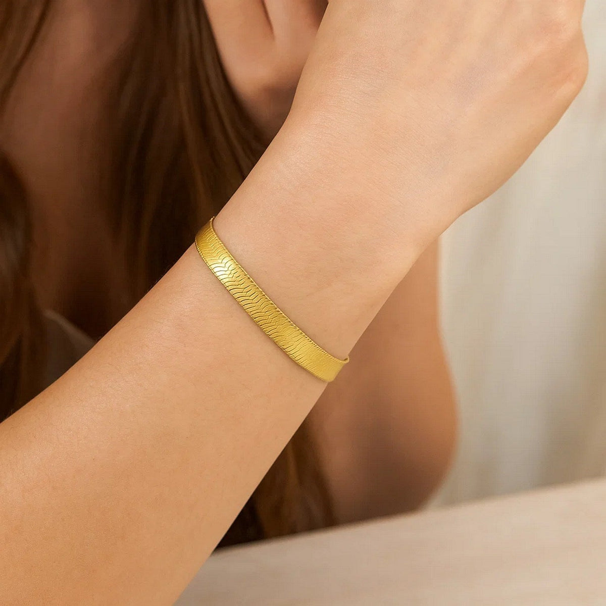 14k Yellow Gold Super Flex Herringbone Bracelet (6.00 mm) - LinkagejewelrydesignLinkagejewelrydesign