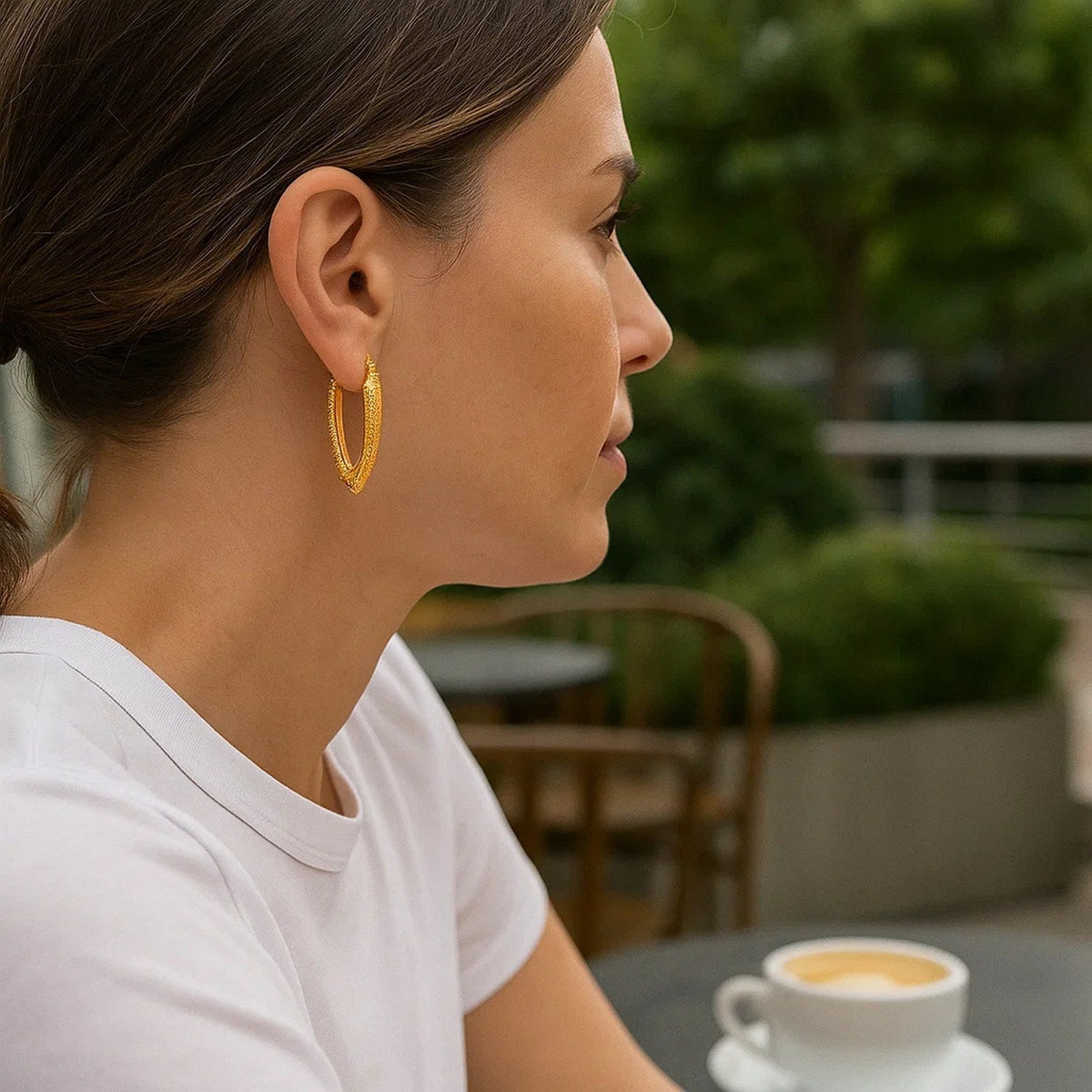 14k Yellow Gold V Shaped Puffed Hoop Earrings - LinkagejewelrydesignLinkagejewelrydesign