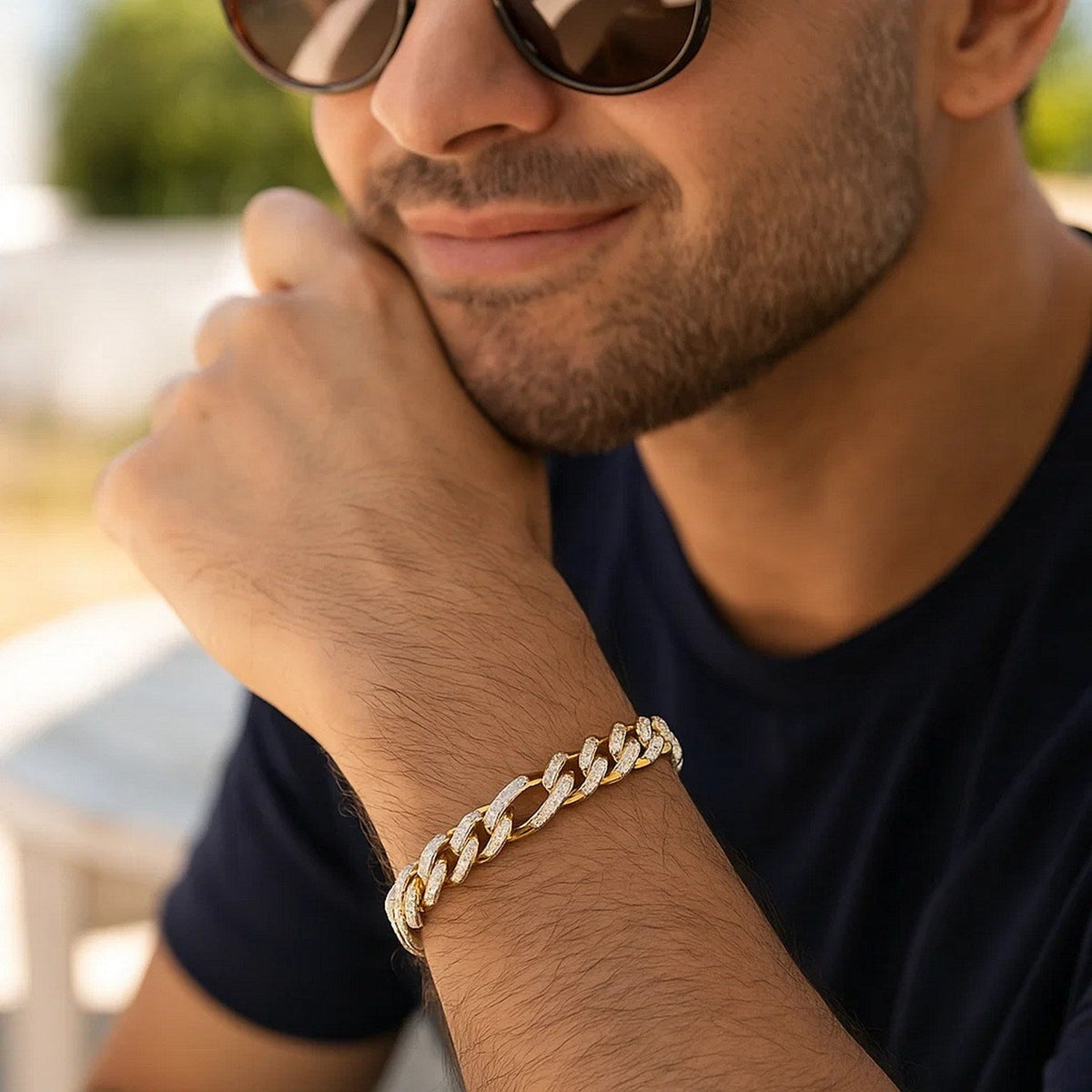 14k Yellow Gold White Pave High Polish Modern Lite Figaro Bracelet (9.50 mm) - LinkagejewelrydesignLinkagejewelrydesign