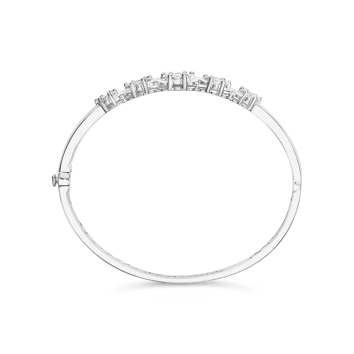 14K White Gold 2 1/2 Cttw Diamond Graduating Floral Cluster Bangle Bracelet (H-I Color, SI1-SI2 Clarity) - Fits Wrists up to 7.25&quot;