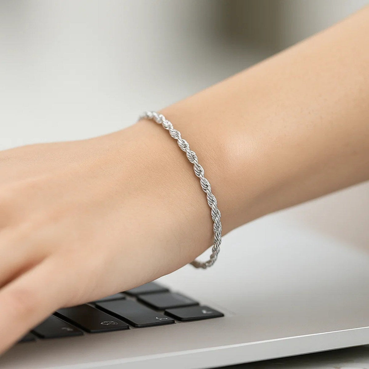 2.25mm 14k White Gold Solid Diamond Cut Rope Bracelet - LinkagejewelrydesignLinkagejewelrydesign