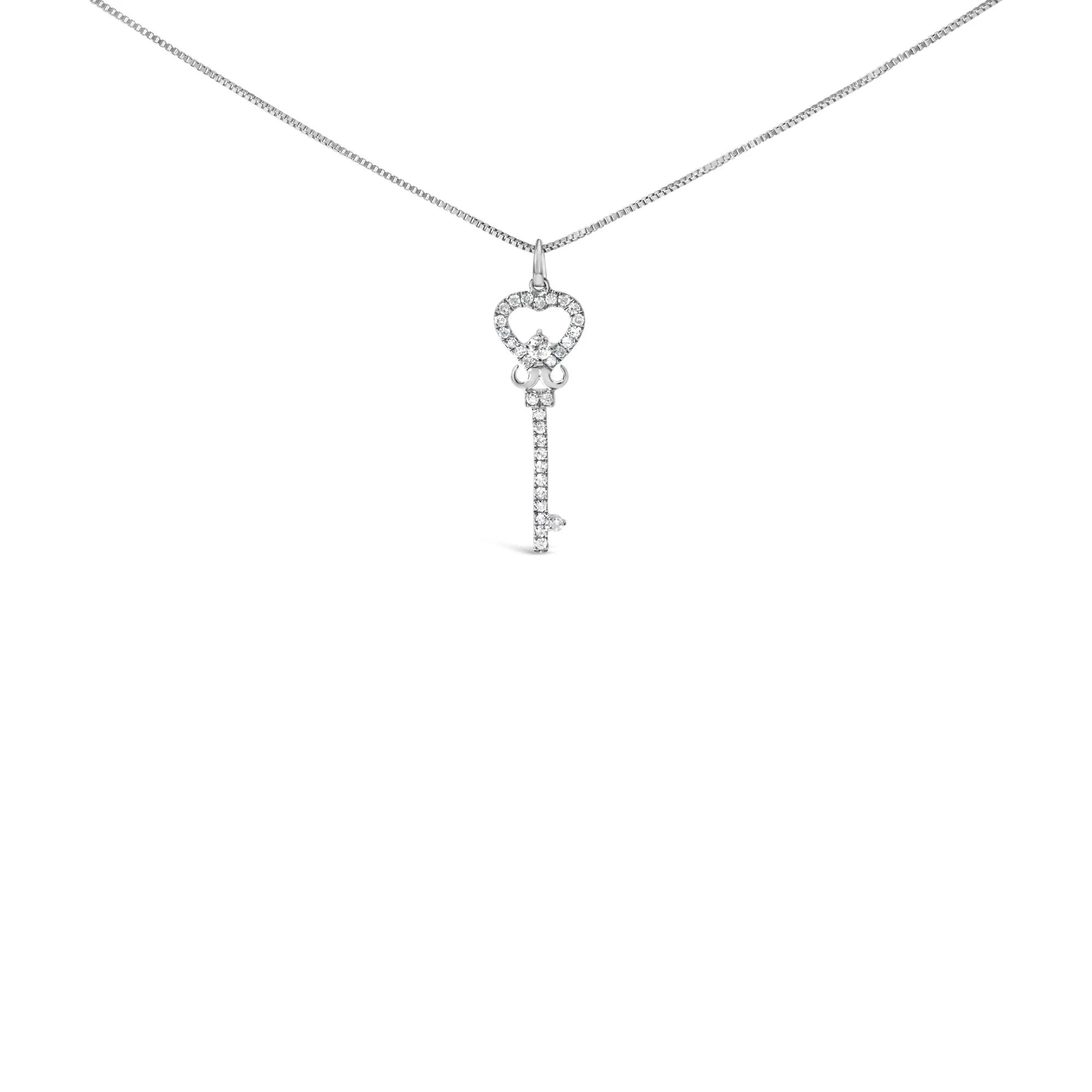 .925 Sterling Silver 1/3 Ctw Diamond Studded Key 18" Pendant Necklace (H - I Color, I2 - I3 Clarity) - LinkagejewelrydesignLinkagejewelrydesign