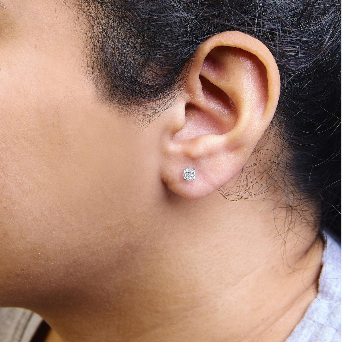 .925 Sterling Silver Silver Round Lab Grown Diamond Classic 4 - Prong Solitaire Stud Earrings (F - G Color, VS1 - VS2 Clarity) - LinkagejewelrydesignLinkagejewelrydesign