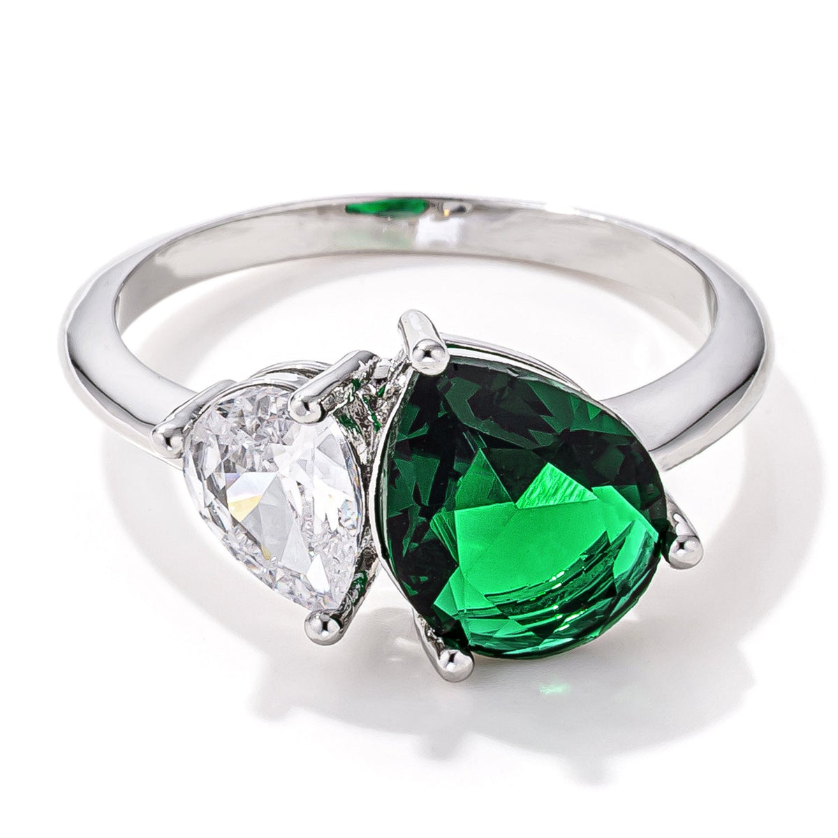 2.75ct Clear &amp; Emerald Green CZ Toi et Moi Ring, &lt;b&gt;Size 5&lt;/b&gt;