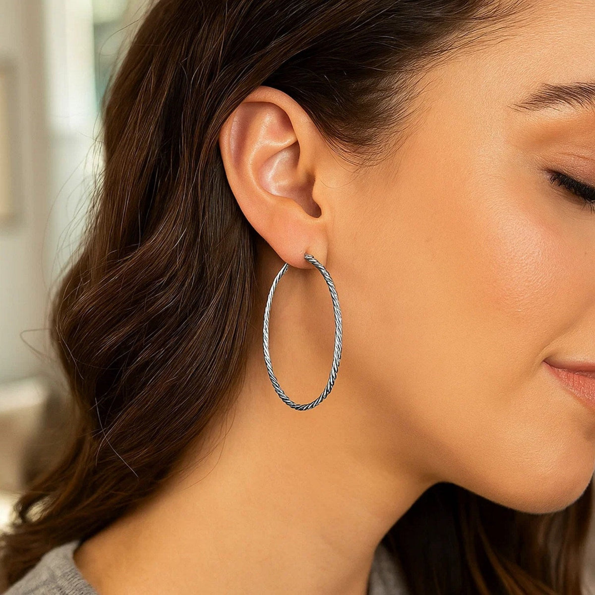 Hoop Earrings with Twist Texture in Sterling Silver - LinkagejewelrydesignLinkagejewelrydesign