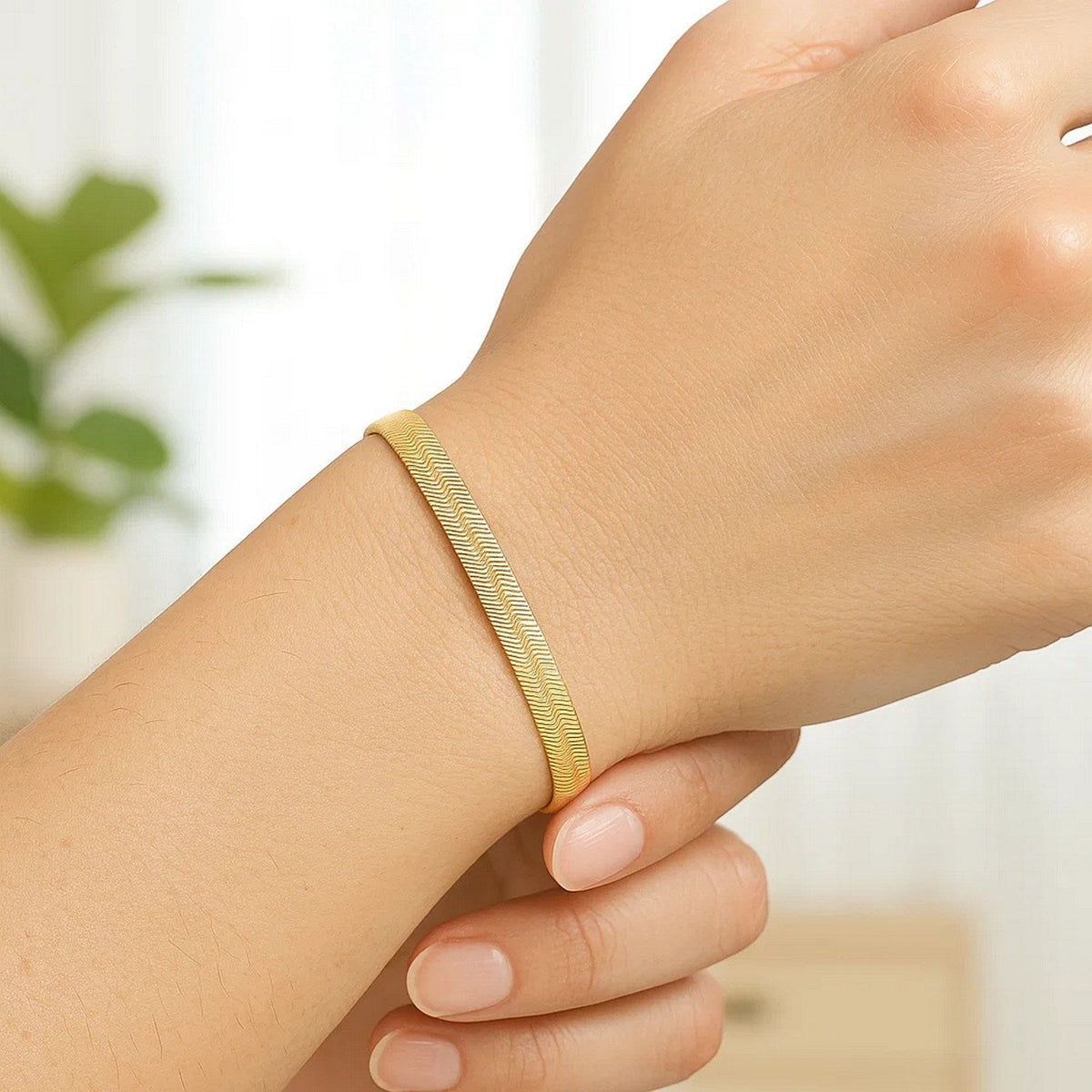 Imperial Herringbone Bracelet in 10k Yellow Gold (3.8 mm) - LinkagejewelrydesignLinkagejewelrydesign