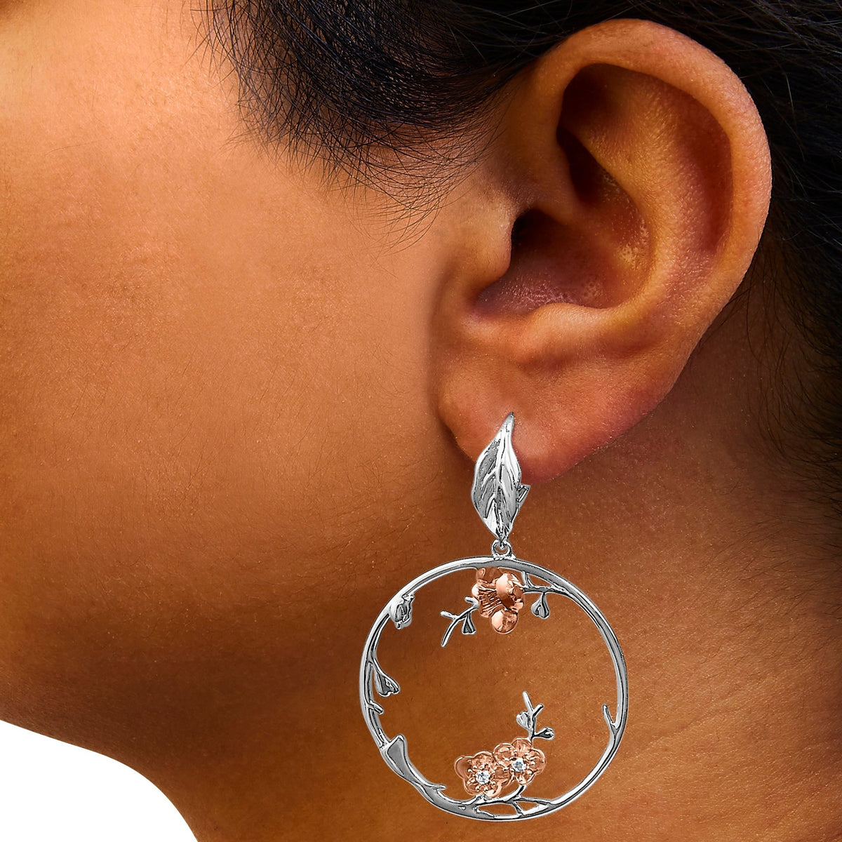 Rose Gold Plated .925 Sterling Silver 1/10 Cttw Diamond Floral Hoop Earrings (I - J Color, SI1 - SI2 Clarity) - LinkagejewelrydesignLinkagejewelrydesign