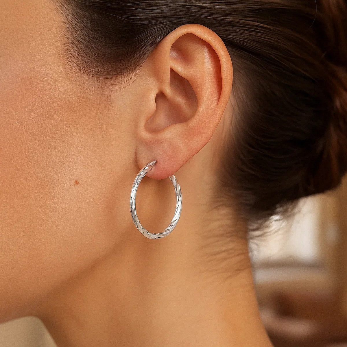 Sterling Silver Faceted Motif Hoop Earrings with Rhodium Plating(2x25mm) - LinkagejewelrydesignLinkagejewelrydesign