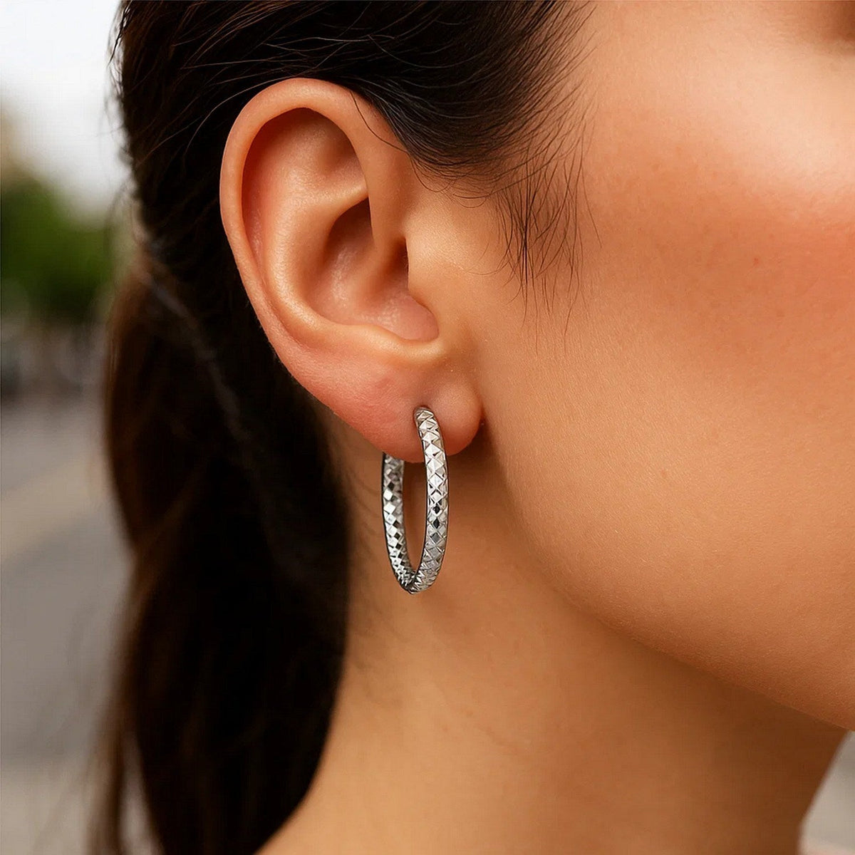 Sterling Silver Faceted Motif Large Hoop Earrings with Rhodium Plating(4x25mm) - LinkagejewelrydesignLinkagejewelrydesign