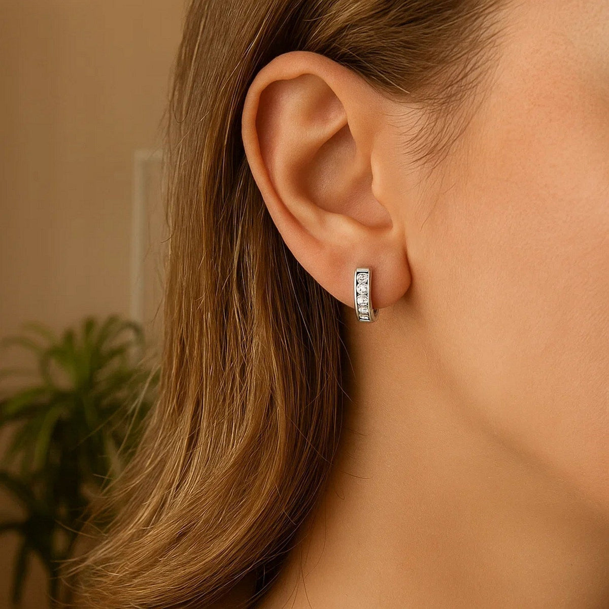 Sterling Silver Petite Hoop Earrings with Cubic Zirconias(3x10mm) - LinkagejewelrydesignLinkagejewelrydesign