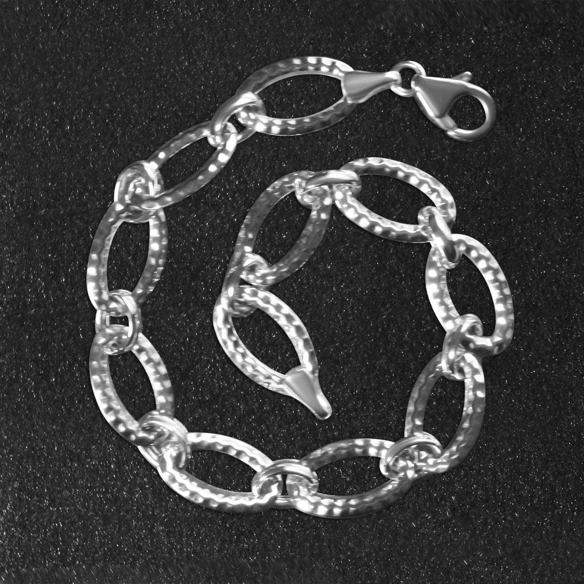 Textured Oval Link Bracelet in 14k White Gold - LinkagejewelrydesignLinkagejewelrydesign