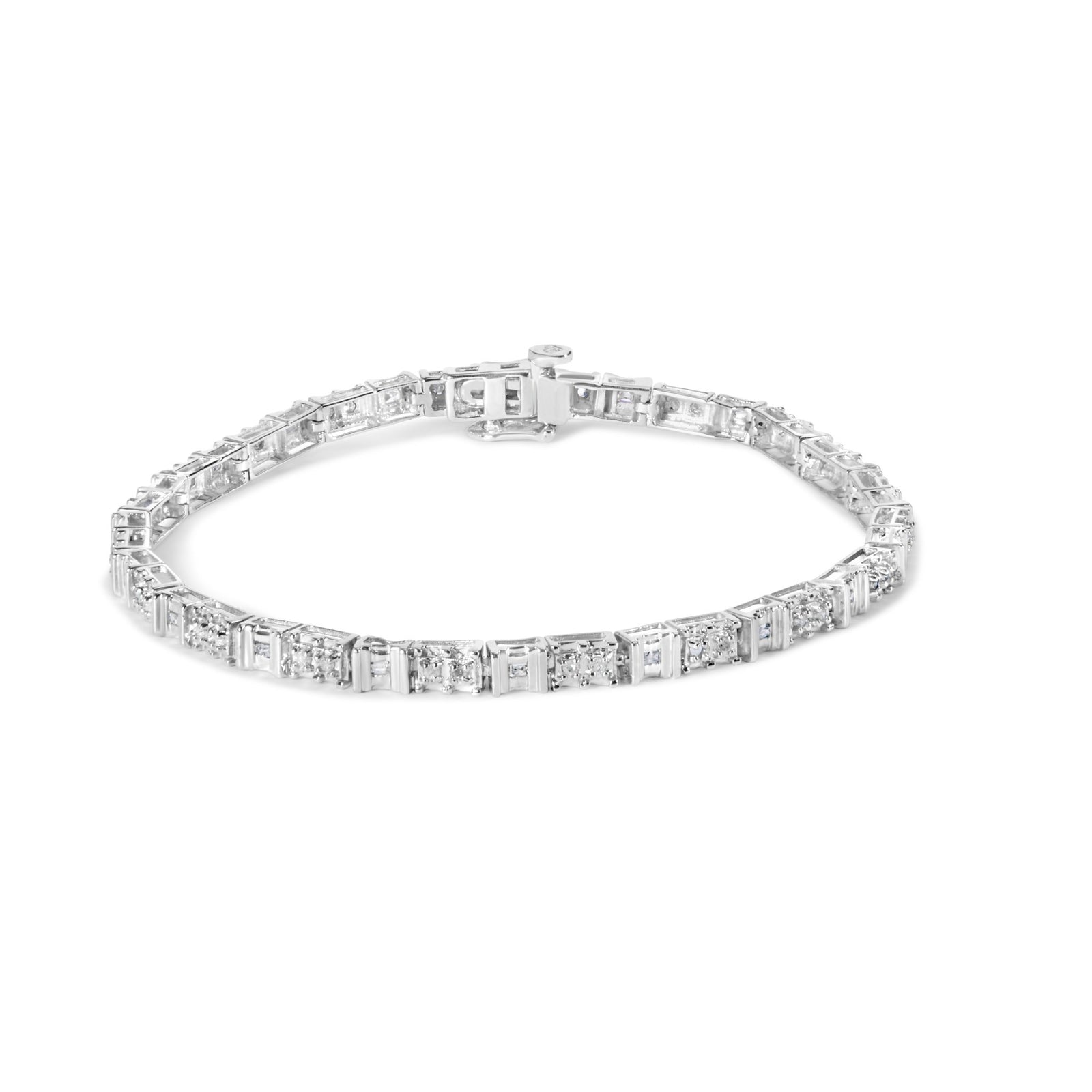 10K White Gold 1/2 Cttw Round and Channel Set Baguette Diamond Alternating Link 7" Bracelet (H-I Color, I2-I3 Clarity) - LinkagejewelrydesignLinkagejewelrydesign