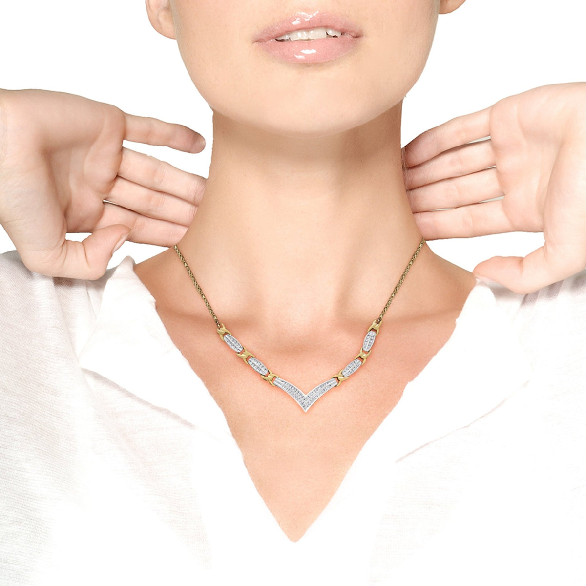 10K Yellow and White Gold 1.0 Cttw Round and Princess cut Diamond &quot;V&quot; Shape Statement Necklace (I-J Color, I1-I2 Clarity) - LinkagejewelrydesignLinkagejewelrydesign