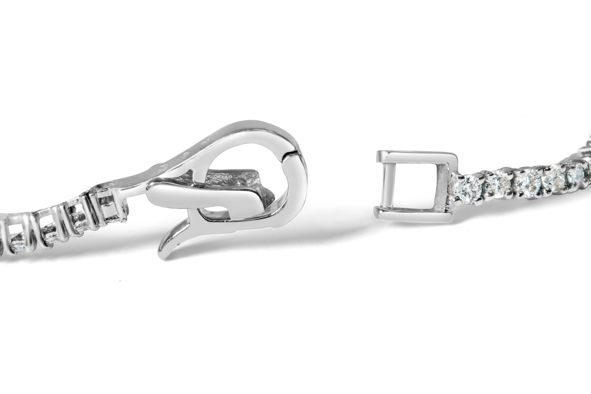 14K White Gold 2 1/2 Cttw Diamond 7&quot; Classic Tennis Bracelet with Medallion Station (H-I Color, I1-I2 Clarity) - LinkagejewelrydesignLinkagejewelrydesign