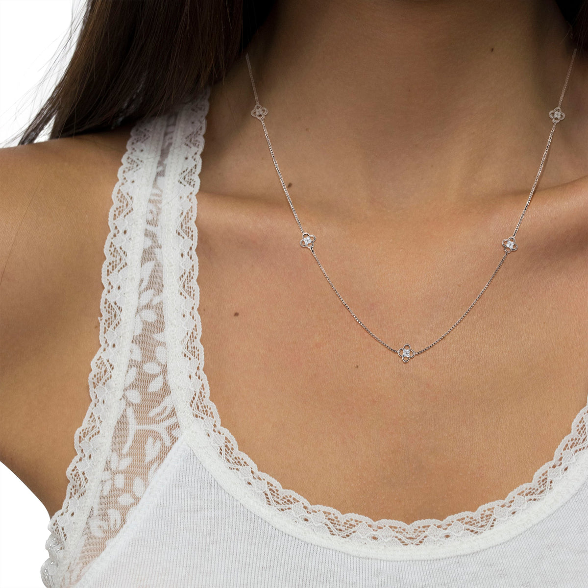 .925 Sterling Silver 1/4 Cttw Diamond Open Quatrefoil Flower Floating Station 18&quot; Necklace (I-J Color, I1-I2 Clarity) - LinkagejewelrydesignLinkagejewelrydesign