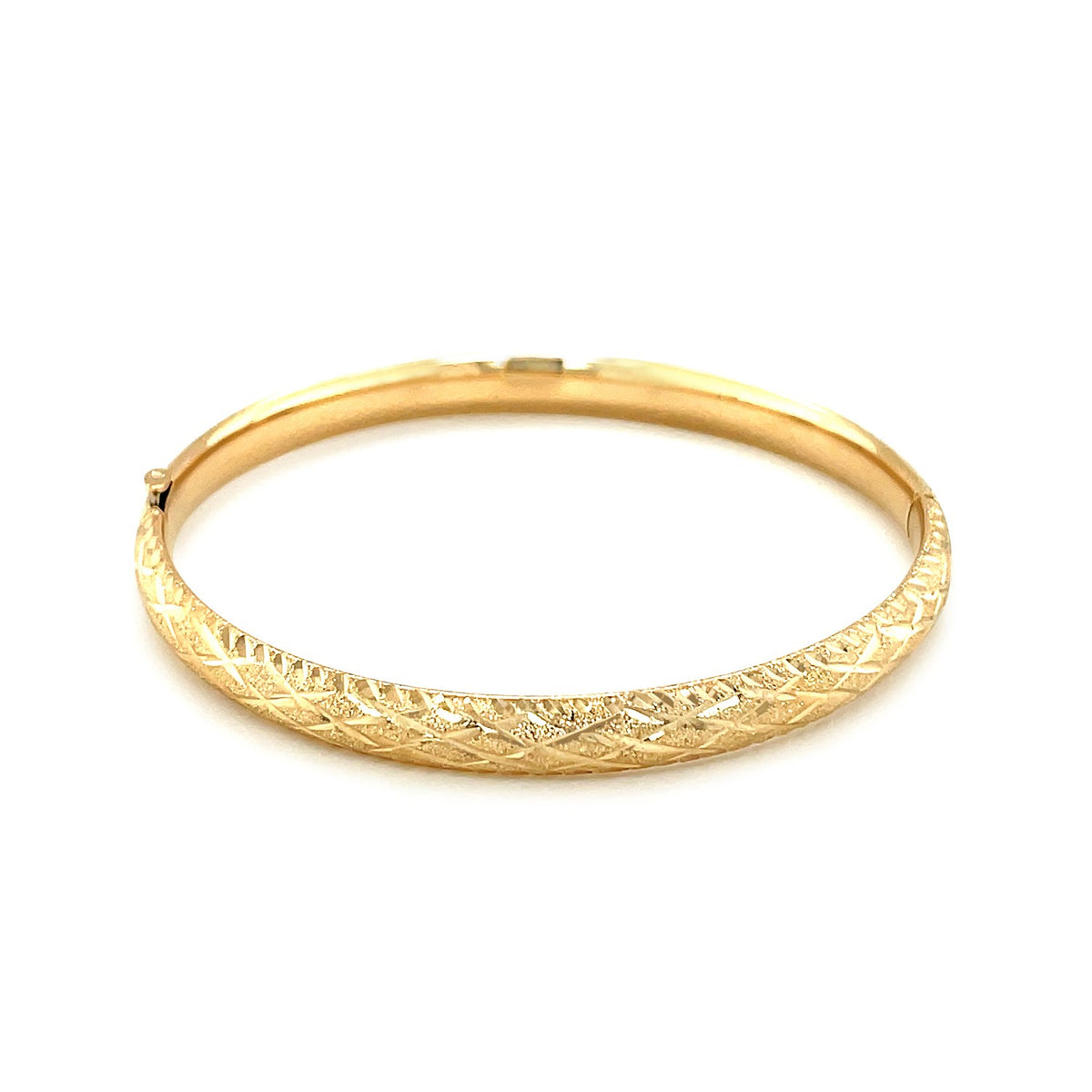 14k Yellow Gold Diamond Cut Design Dome Motif Children&#39;s Bangle