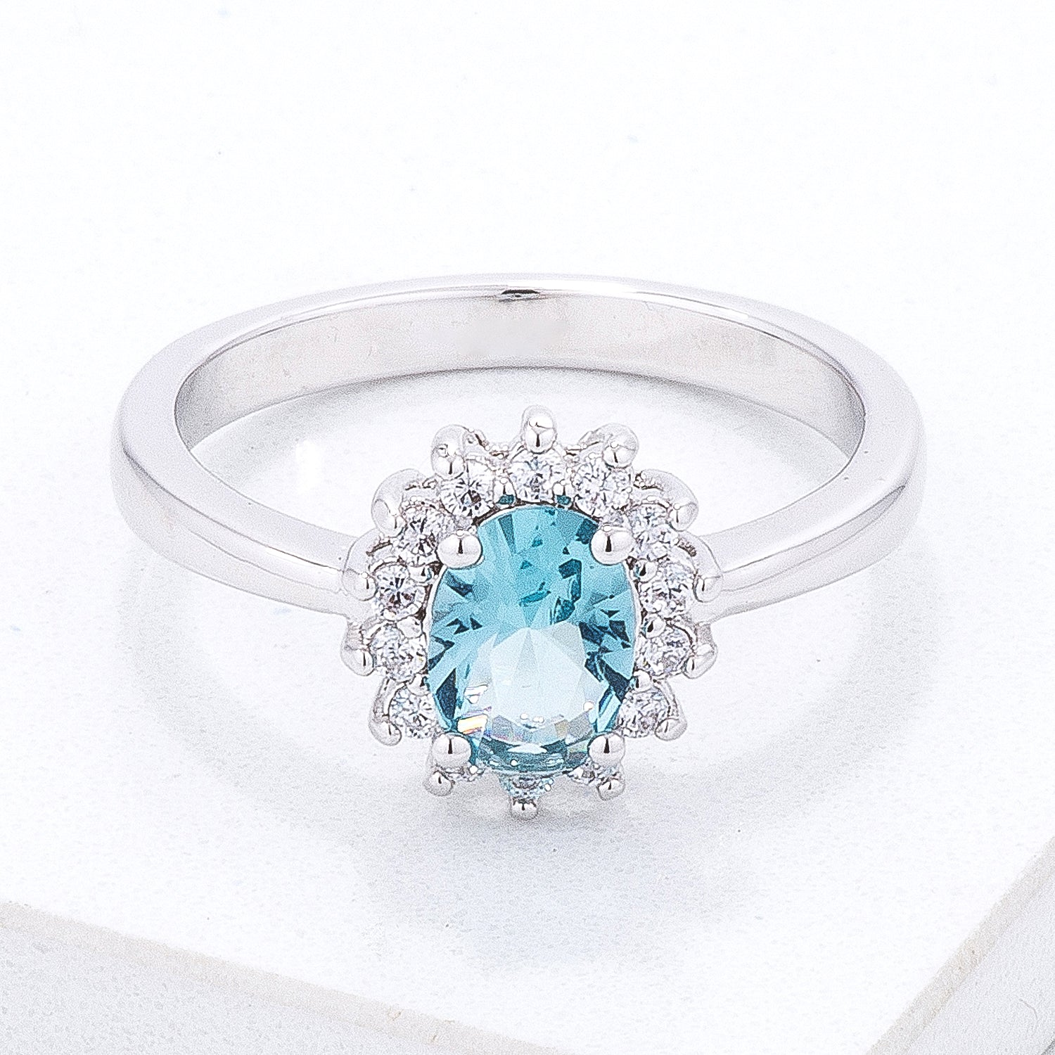 Ice Blue CZ Petite Oval Ring, <b>Size 5</b> - LinkagejewelrydesignLinkagejewelrydesign