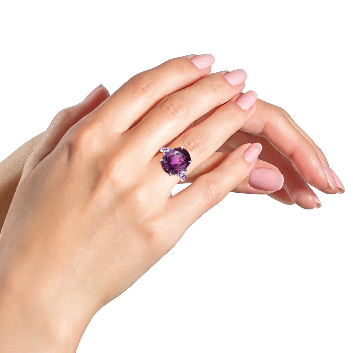 Platinum Heat-Treated Purple Trillion Sapphire and Diamond Accent Cocktail Ring (VS1-VS2 Clarity, F-G Color) - Size 7 - LinkagejewelrydesignLinkagejewelrydesign